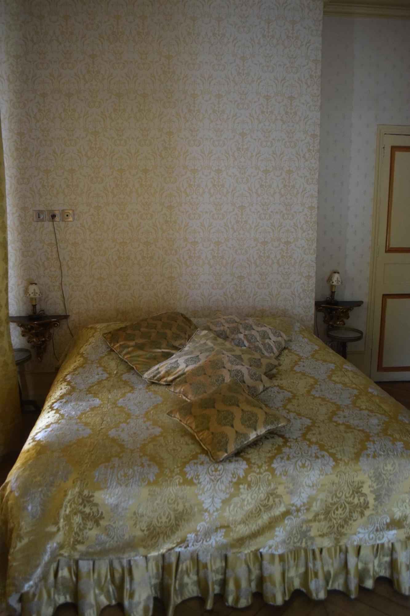Lit En Loire Bed & Breakfast Saint-Cyr-sur-Loire Exterior photo
