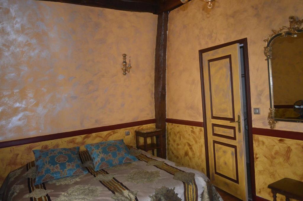 Lit En Loire Bed & Breakfast Saint-Cyr-sur-Loire Exterior photo