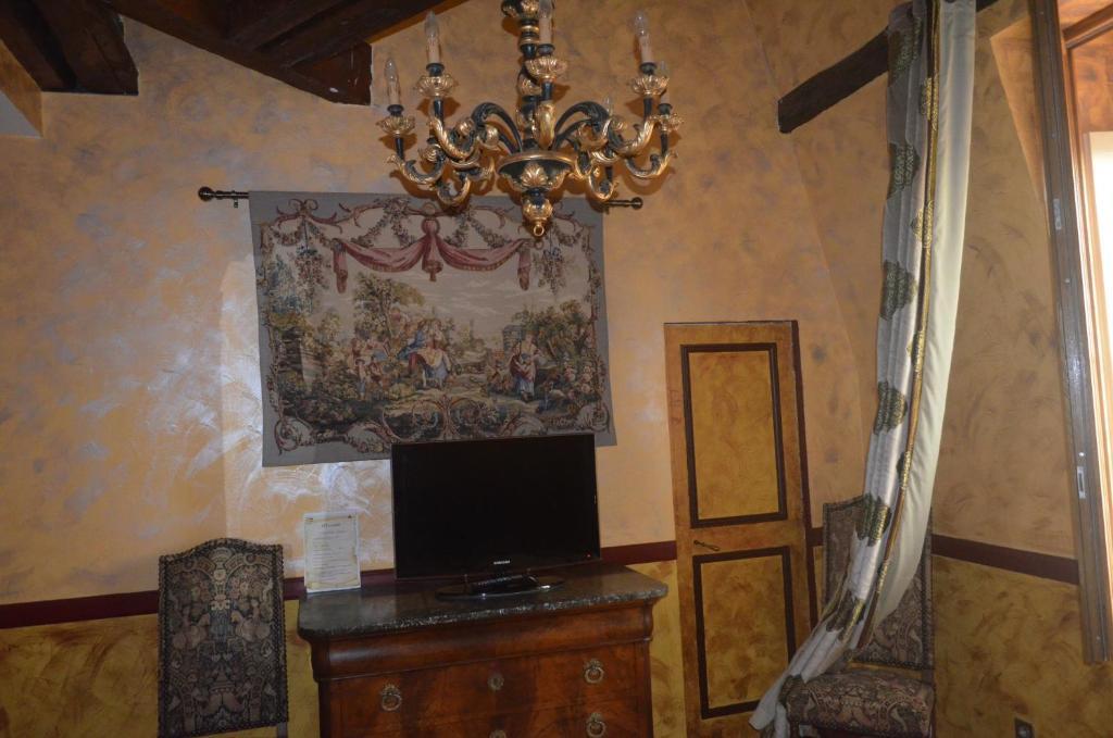 Lit En Loire Bed & Breakfast Saint-Cyr-sur-Loire Exterior photo